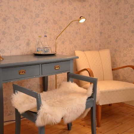 牧师住宅膳食公寓 Töreboda 外观 照片