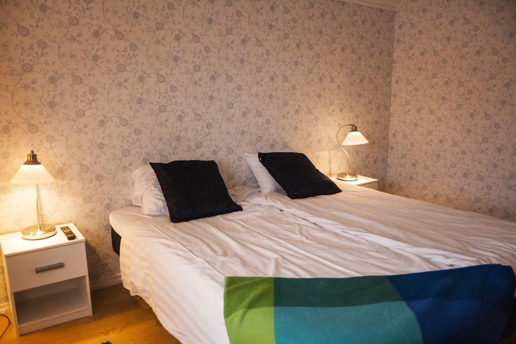 牧师住宅膳食公寓 Töreboda 外观 照片