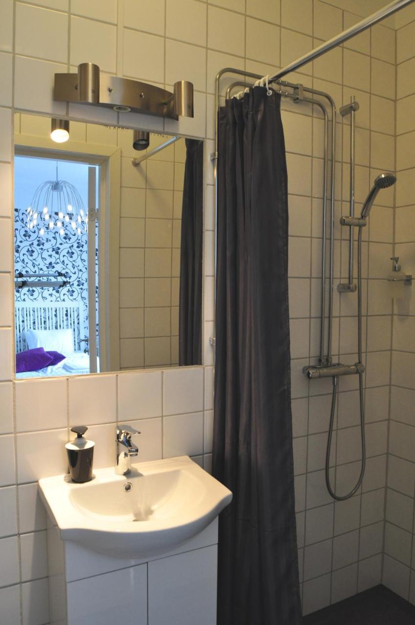 牧师住宅膳食公寓 Töreboda 外观 照片